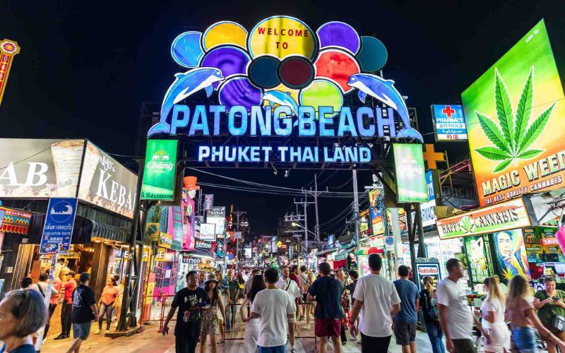 Vie nocturne et plages paradisiaques de Phuket en 3 jours
